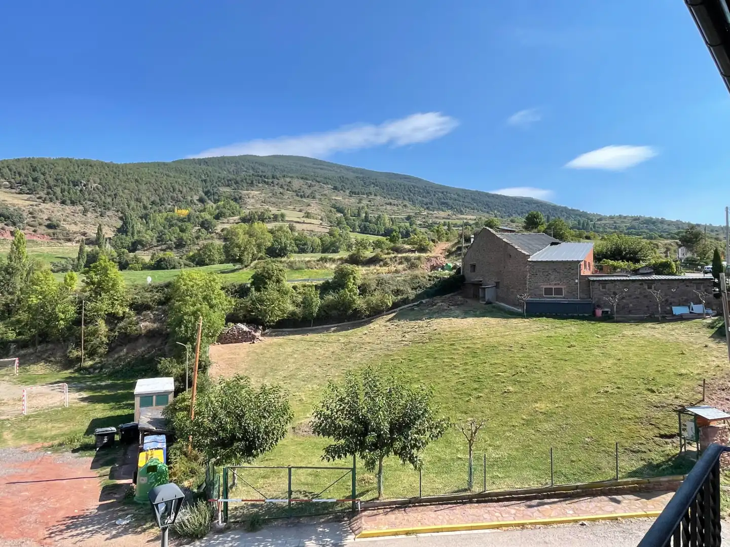 Apartament amb terrassa en venda a Carrer Unica; Vilamur 8, imagen 7