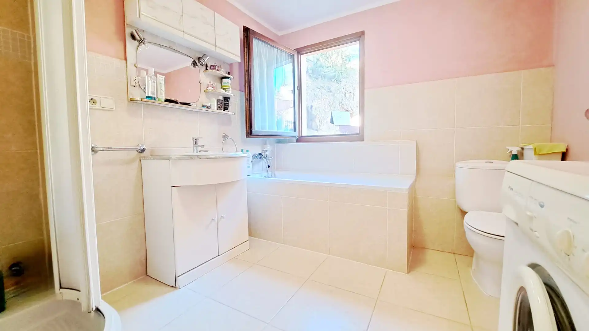 Bany de Casa o xalet en venda en Lloret de Mar amb Calefacció, Jardí privat i Parquet