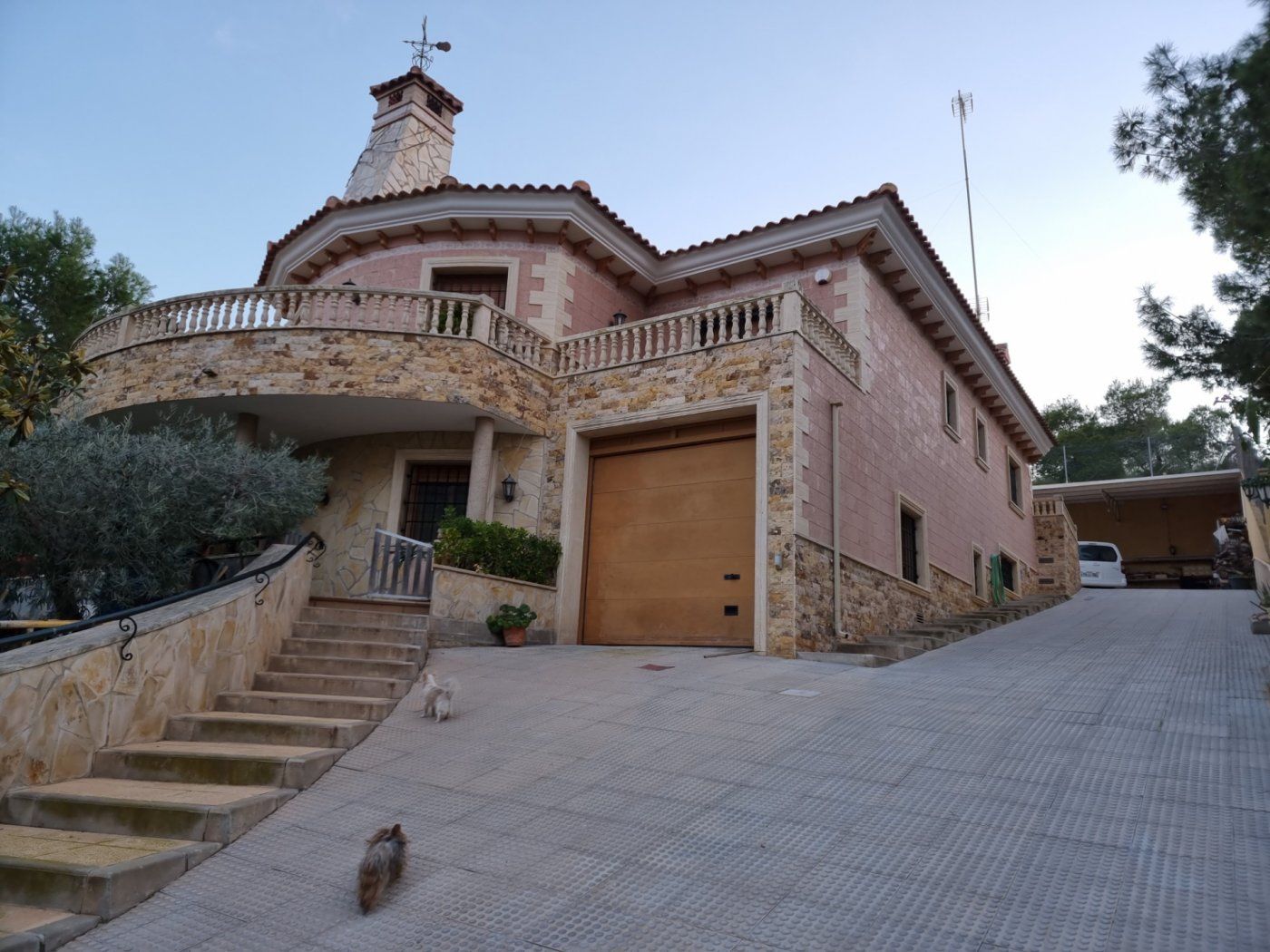 House or chalet for sale in La Catedral
