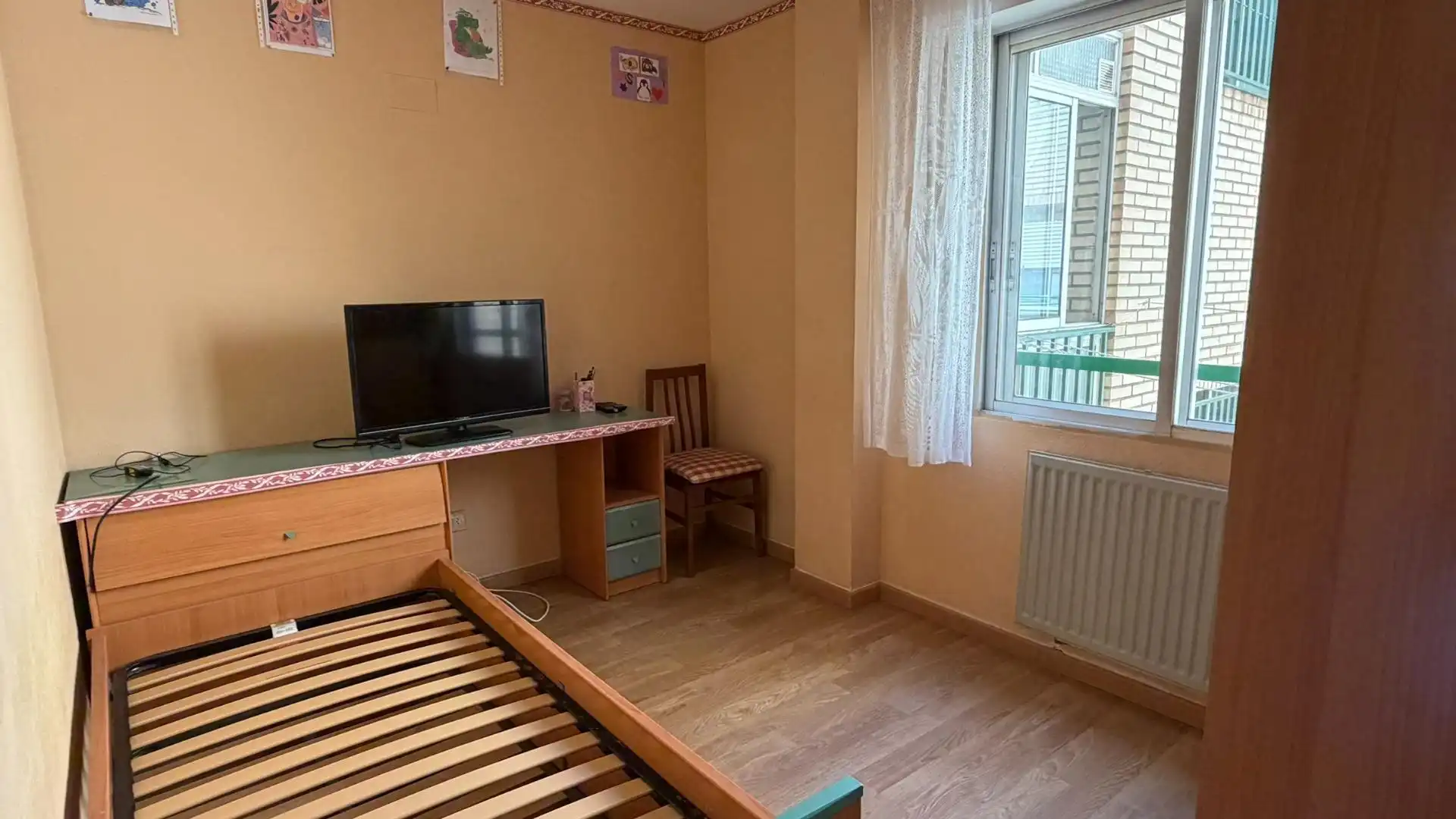 Habitación de Piso de alquiler en Zaragoza con Calefacción, Trastero y Balcón