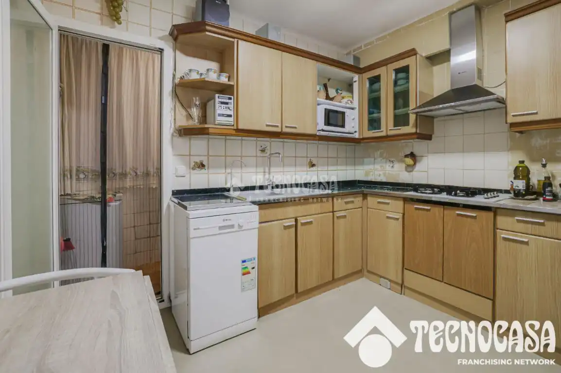 Cocina de Piso en venta en Badalona con Balcón