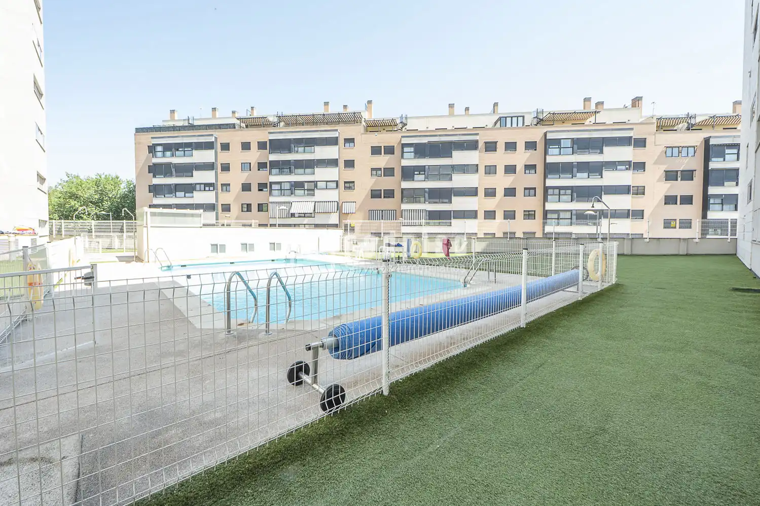 Piscina de Piso en venta en Valdemoro con Aire acondicionado, Calefacción y Jardín privado