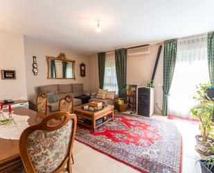 Sala d'estar de Planta baixa en venda en Casarrubuelos amb Aire condicionat