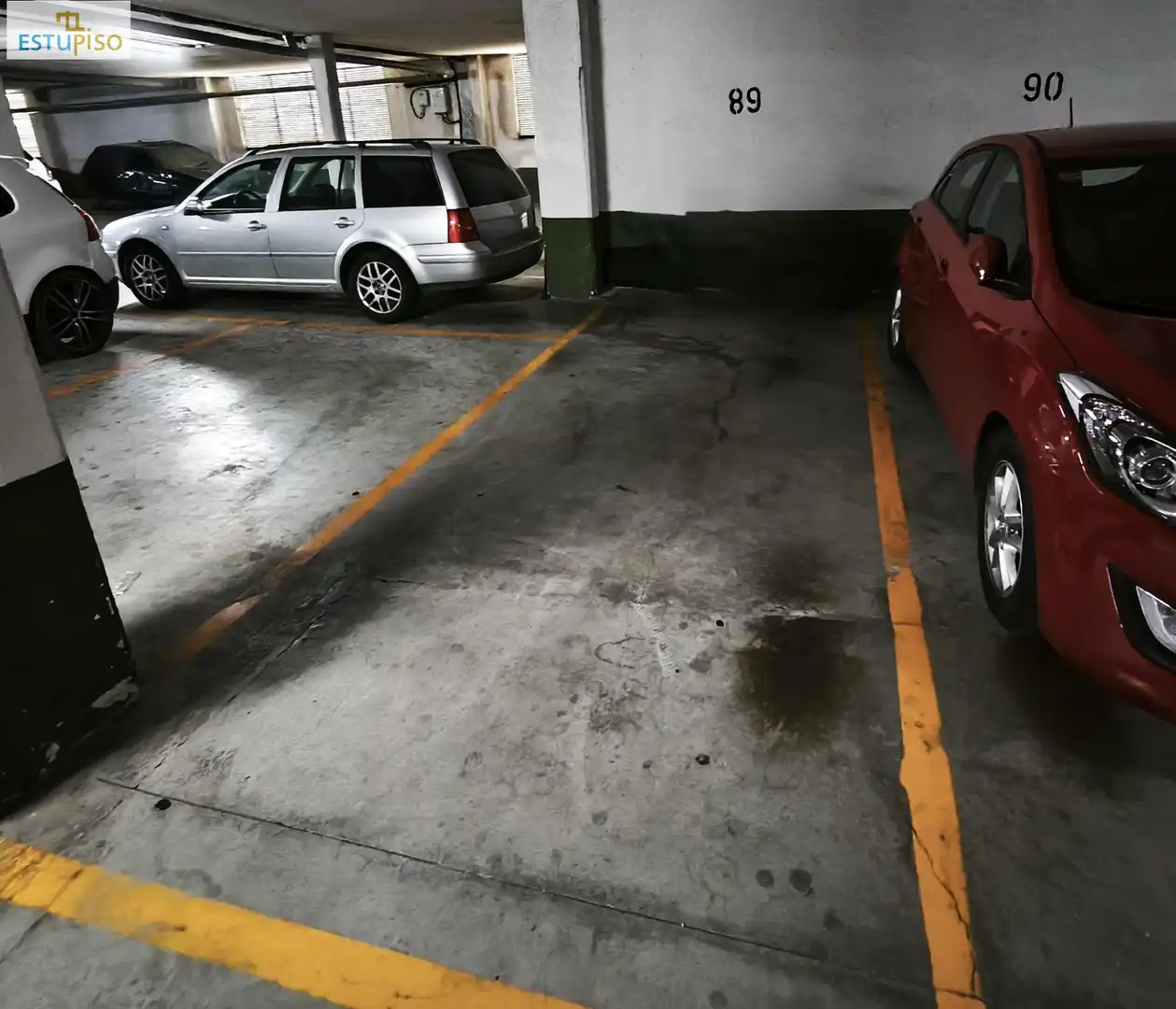 Parkplatz von Wohnung zum Verkauf in Vitoria - Gasteiz mit Heizung, Abstellraum und Möbliert