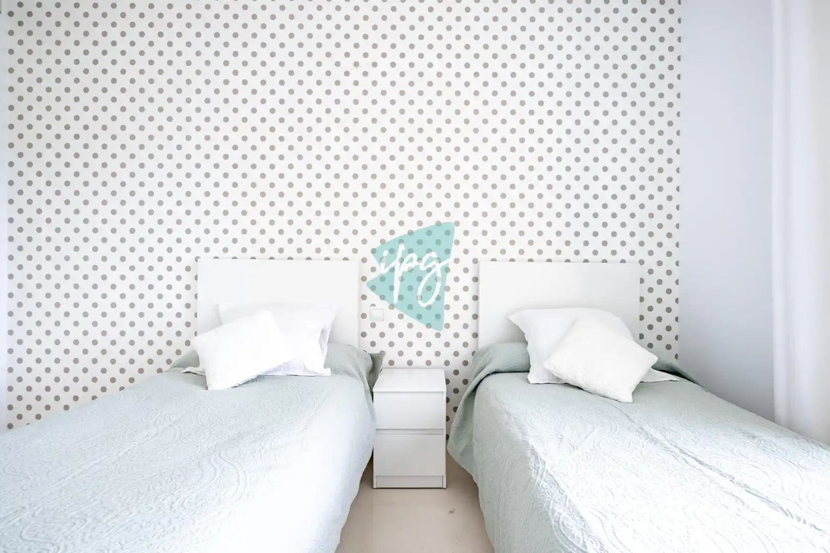 Habitación de Apartamento de alquiler en Estepona con Aire acondicionado, Calefacción y Amueblado