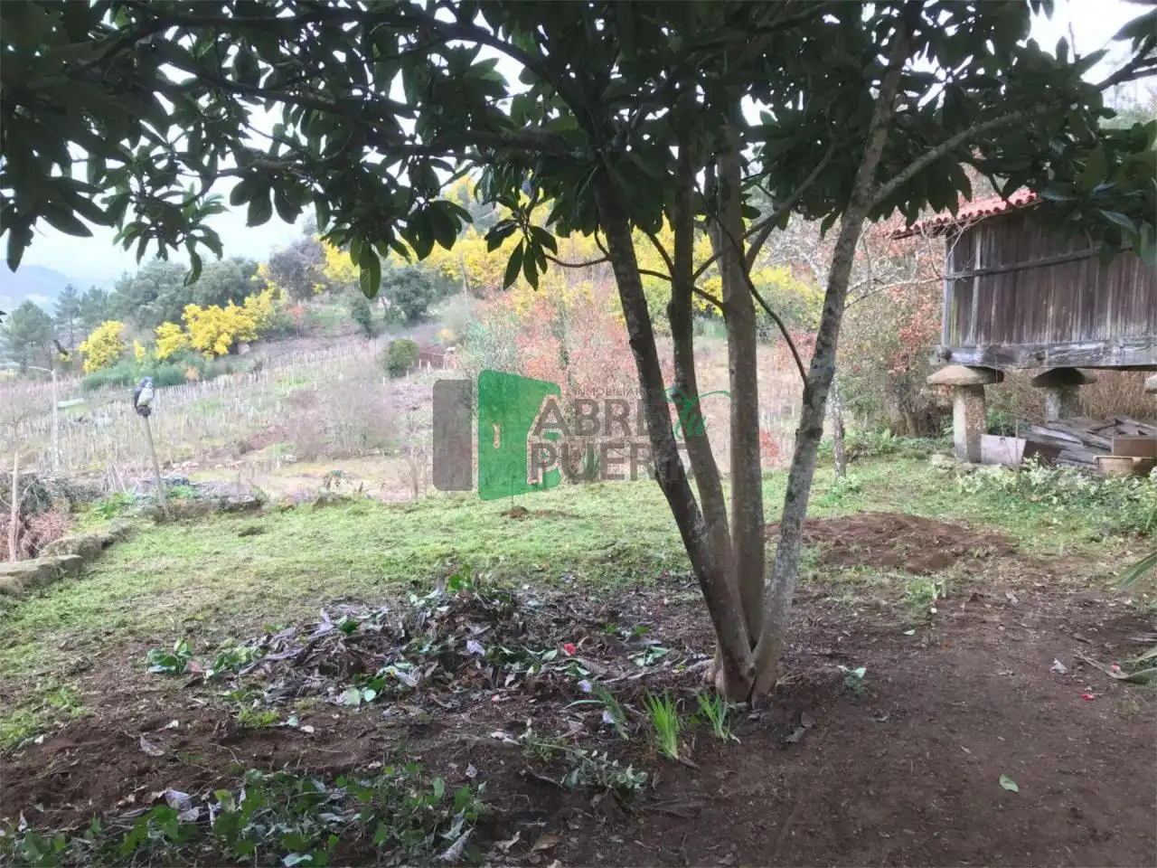 Casa adosada en venta en Toén con Calefacción, Jardín privado y Terraza