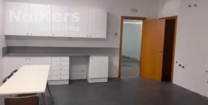 Industrial building to rent in Almeda - El Corte Inglés, imagen 6