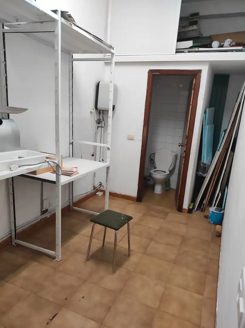 Bathroom of Commercial properties for rent in Vigo   with Furnished