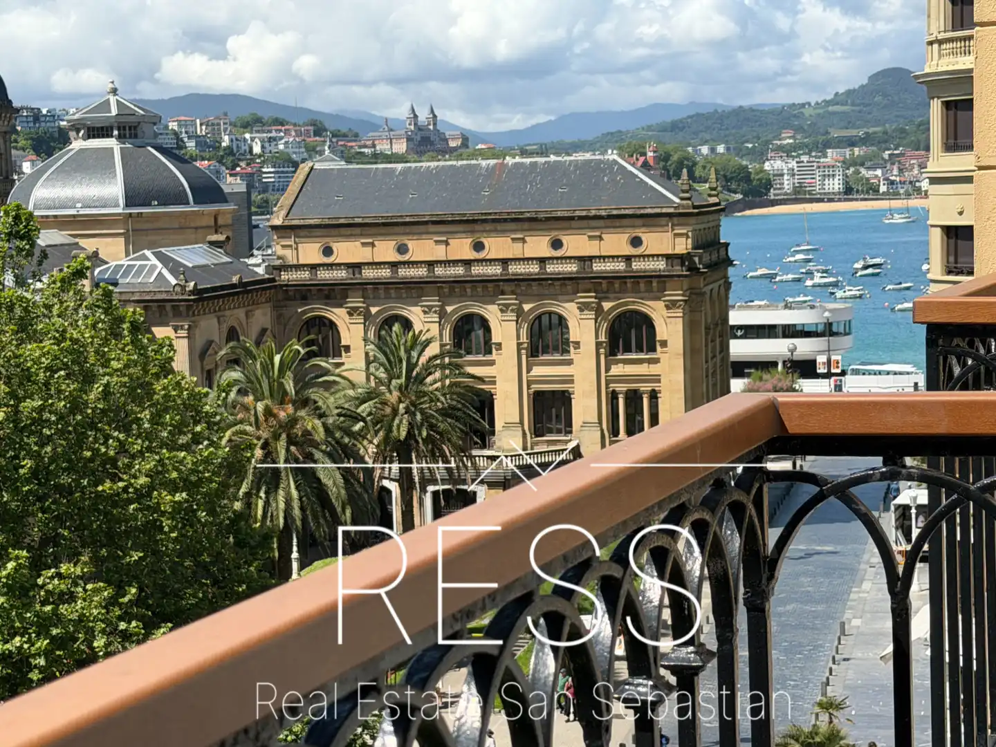 Terraza de Piso en venta en Donostia - San Sebastián  con Aire acondicionado, Calefacción y Amueblado