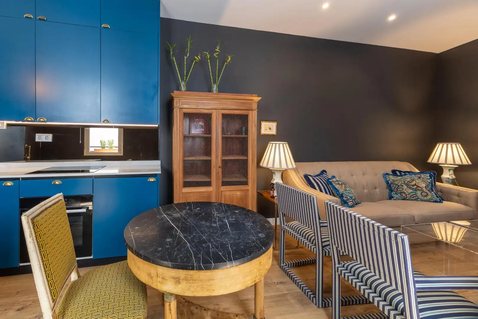 Sala d'estar de Apartament de lloguer en Madrid amb Aire condicionat, Calefacció i Moblat