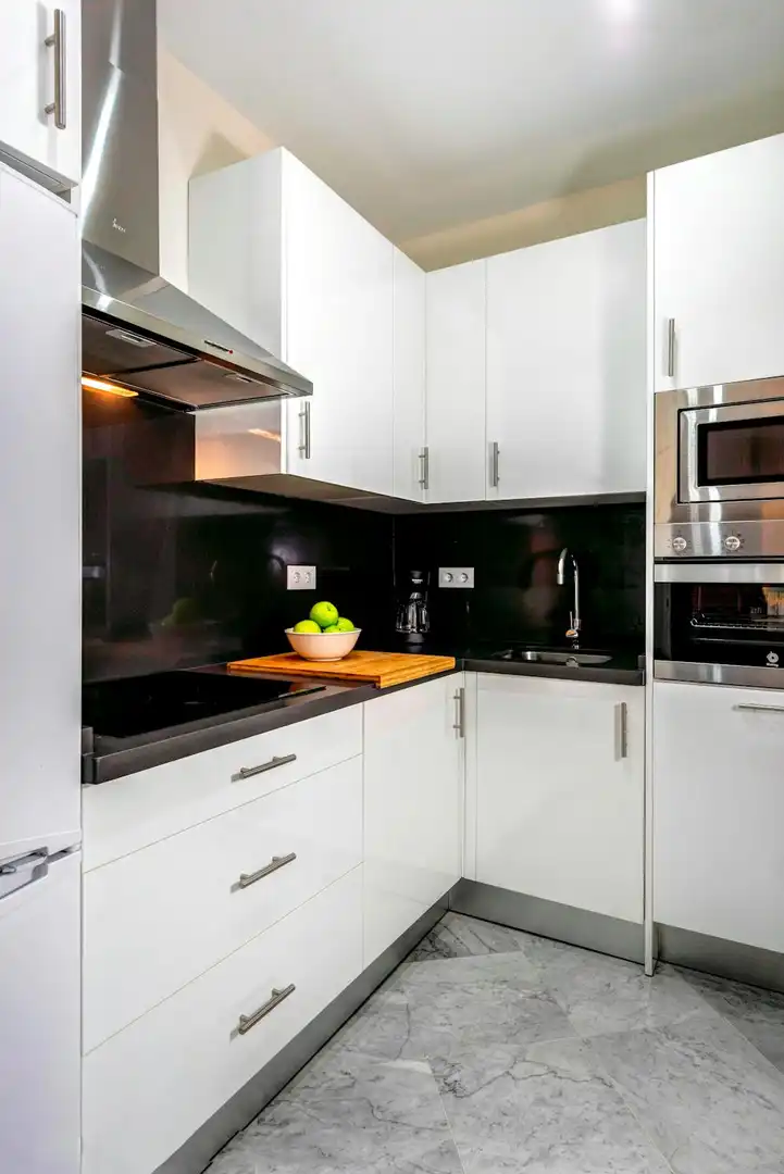 Cocina de Piso de alquiler en Sevilla con Aire acondicionado, Calefacción y Lavadora