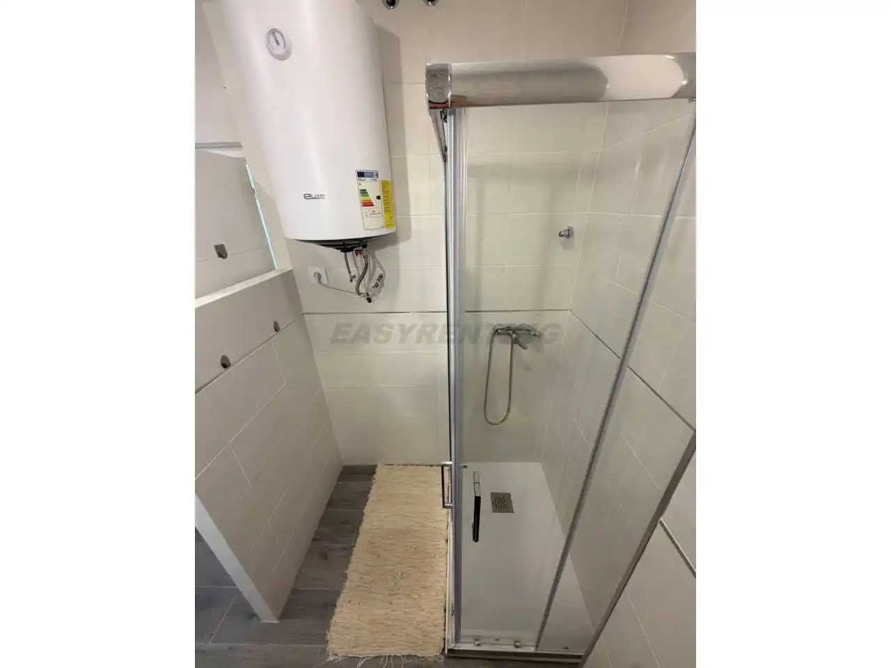 Badezimmer von Loft zur Miete in La Línea de la Concepción mit Klimaanlage, Möbliert und Alarm