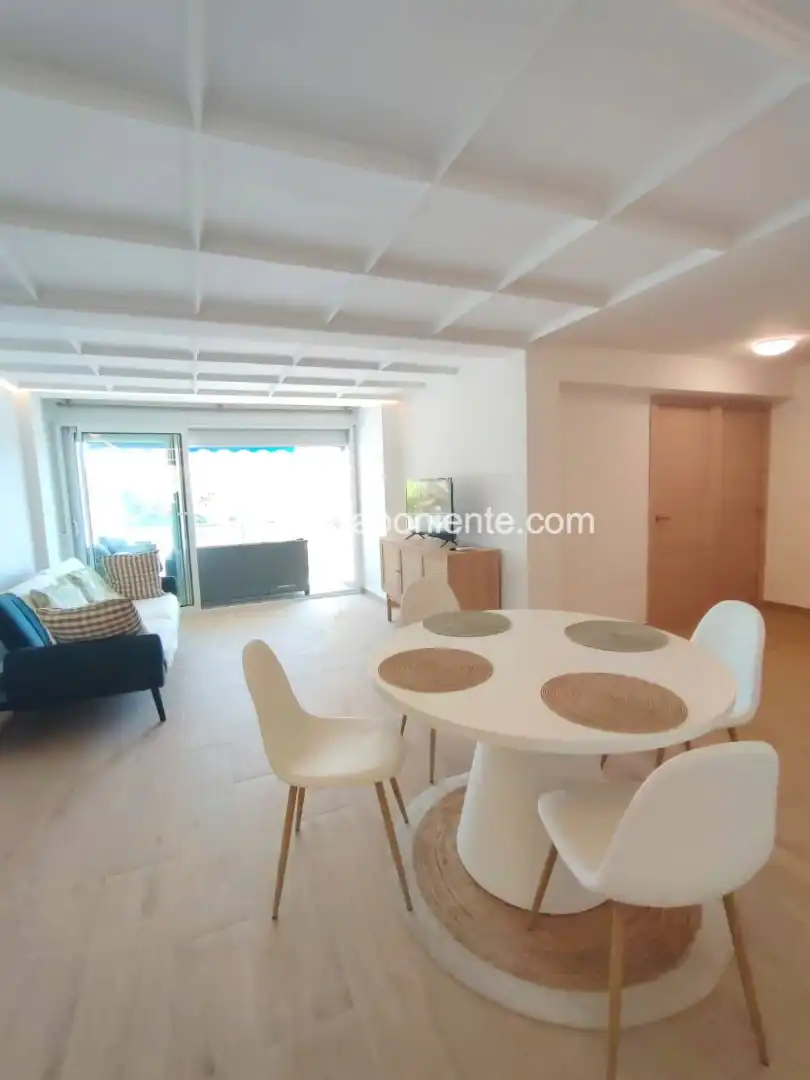 Dining room of Flat for rent in Benidorm  with Air Conditioner, Heating and Terrace