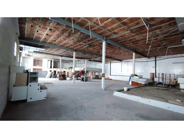 Nave industrial en Venta en Carrer Giralda en Residencial Blanes - Vistamar