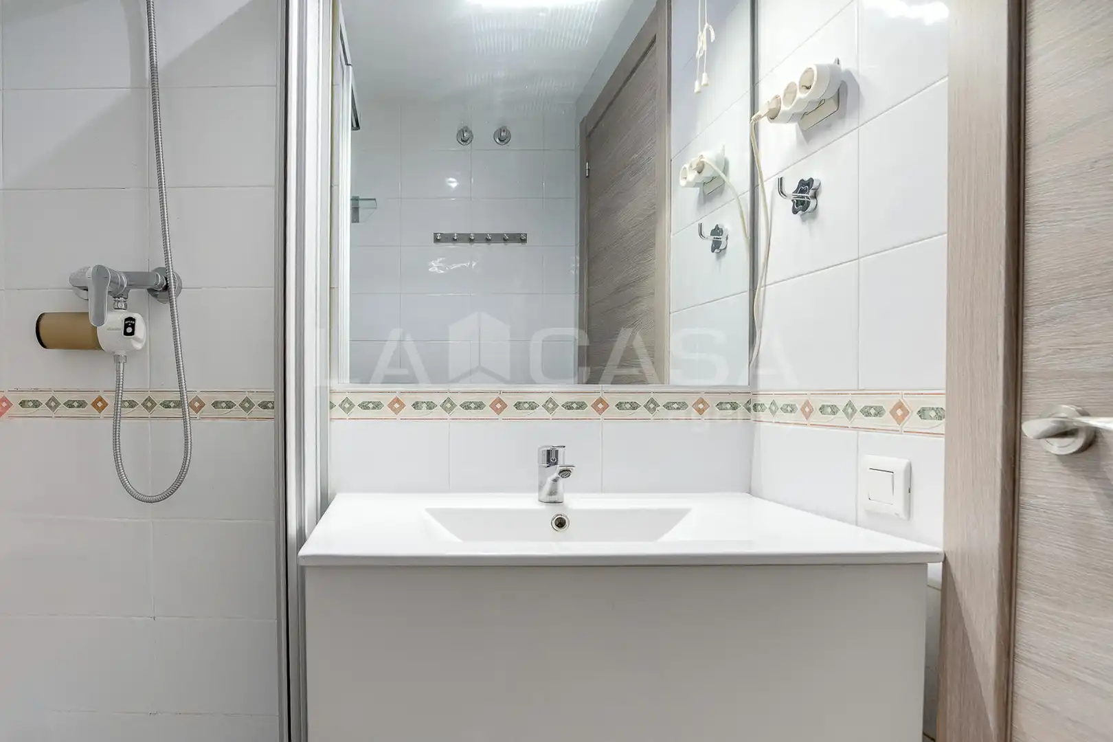 Ground floor with lift for sale in Carrer de Clara Campoamor, imagen 13