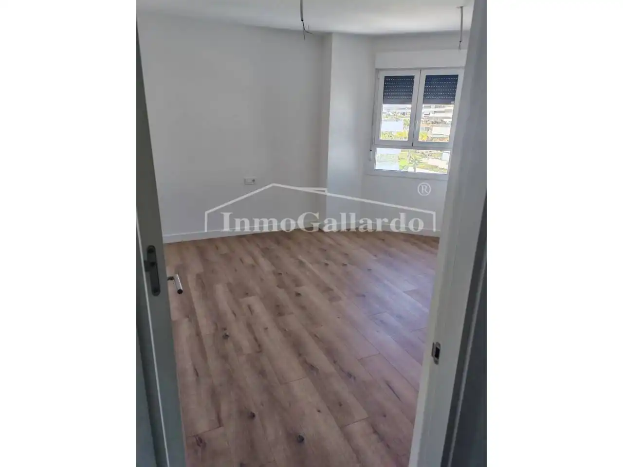 Habitación de Dúplex en venta en Málaga con Terraza y Piscina comunitaria
