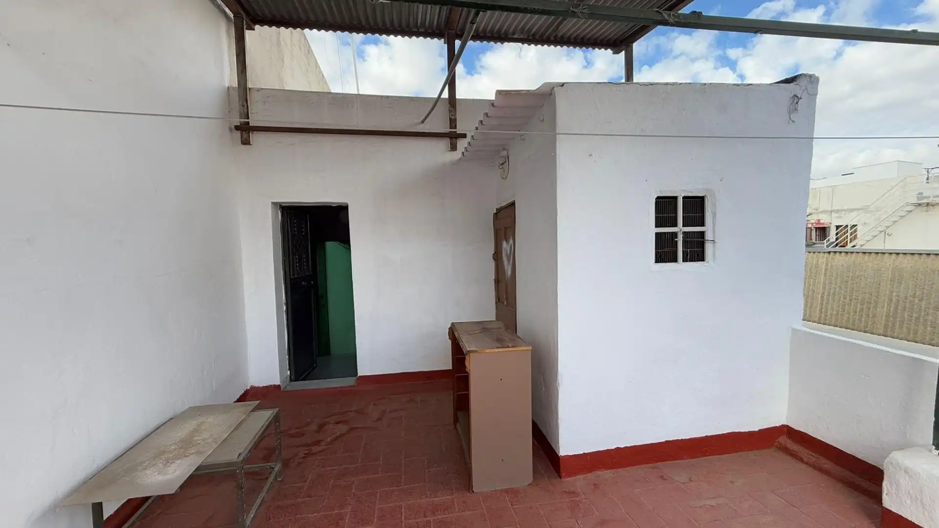 Exterior view of Houses for sale in Sevilla