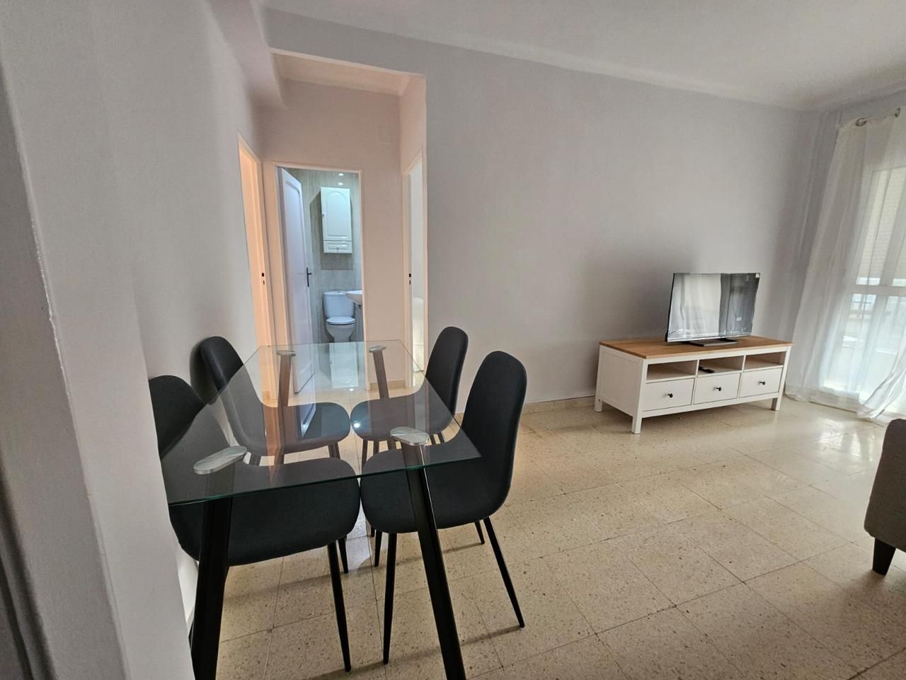 Dining room of Flat to rent in  Sevilla Capital  with Air Conditioner, Terrace and Furnished