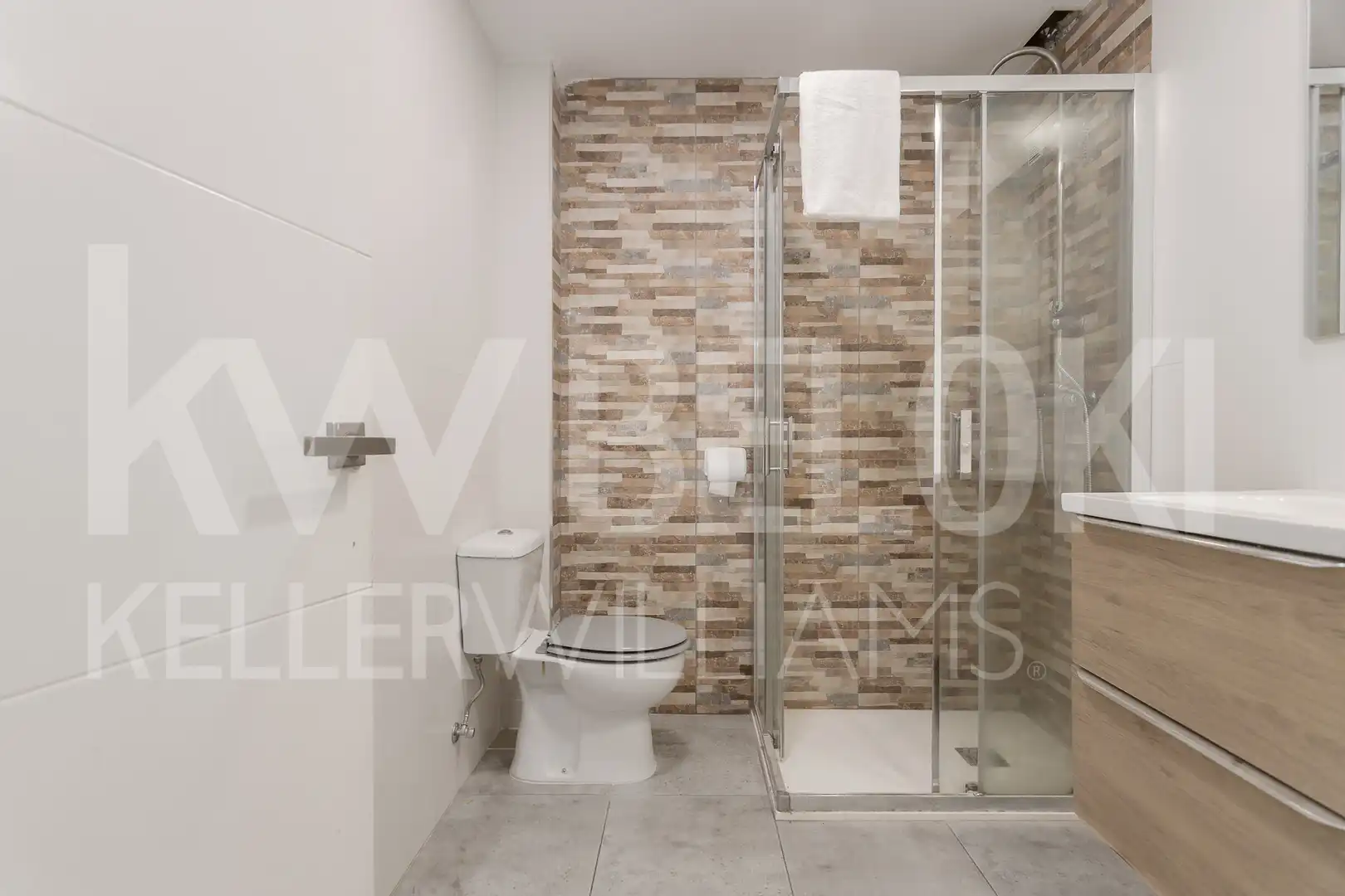 Baño de Piso en venta en  Pamplona / Iruña con Calefacción y Balcón