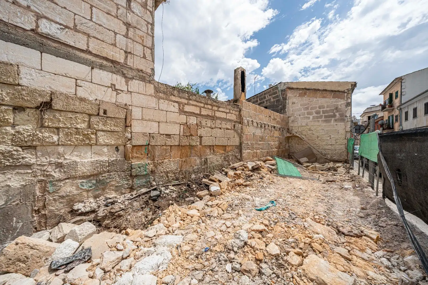 Wohnbaugrundstück zum Verkauf in Carrer de la Salut, imagen 18
