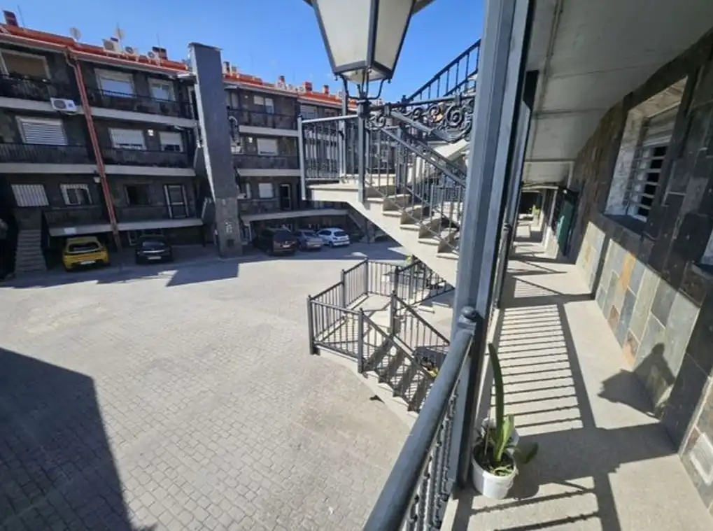 Terraza de Piso en venta en Torres de la Alameda con Calefacción y Trastero