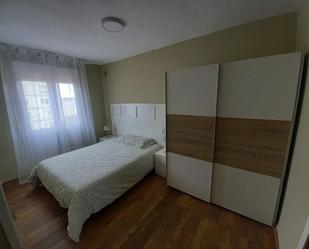 Bedroom of Flat to rent in Torrelavega 