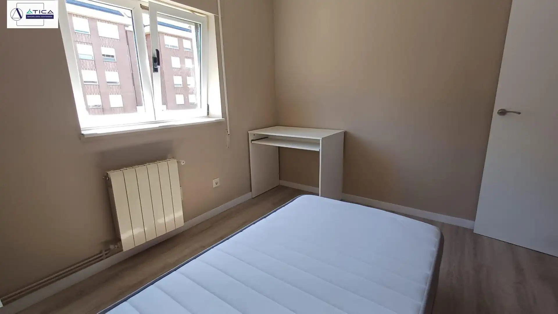 Habitación de Piso en venta en Santander con Calefacción