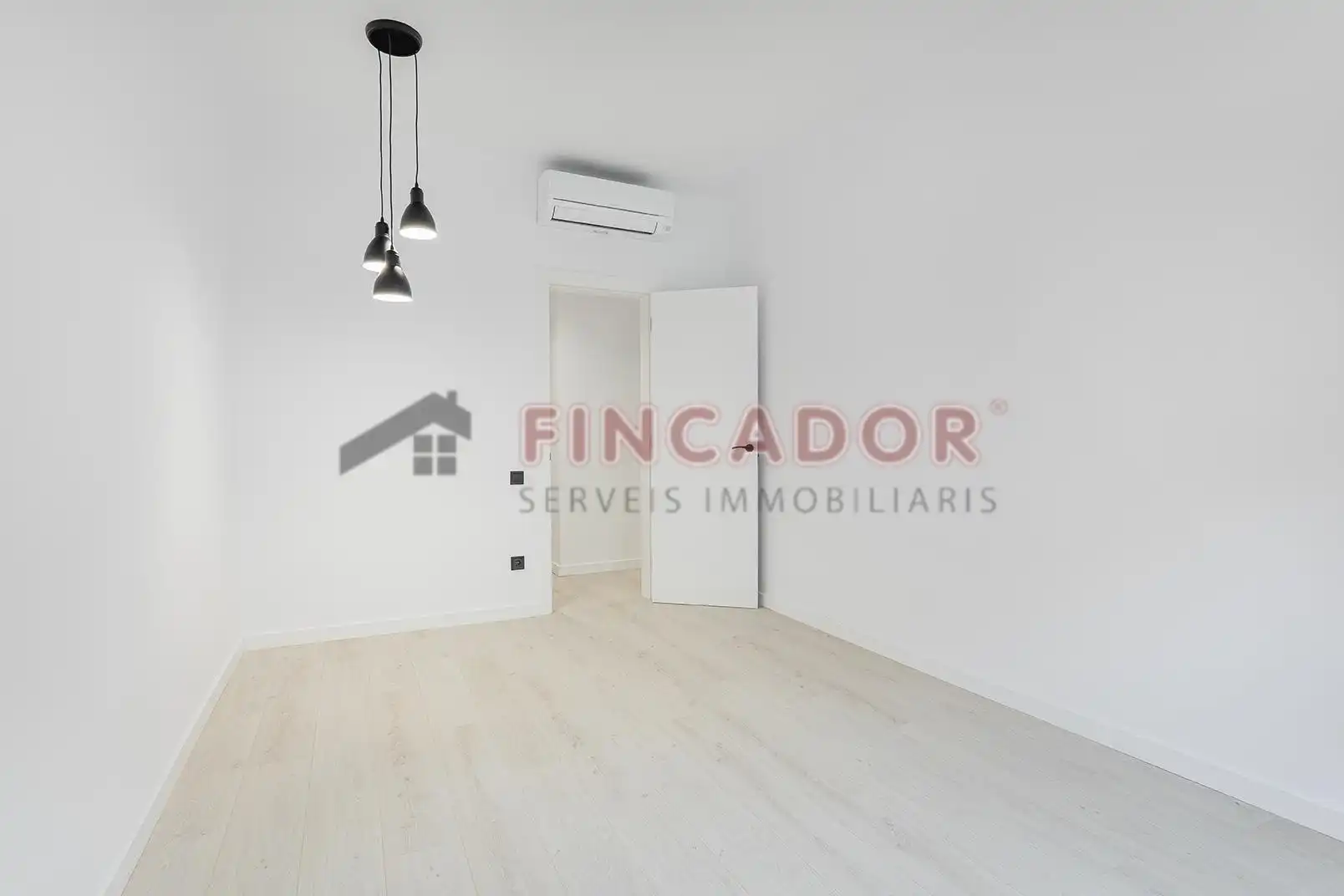 Habitación de Piso en venta en Esplugues de Llobregat con Aire acondicionado, Calefacción y Parquet