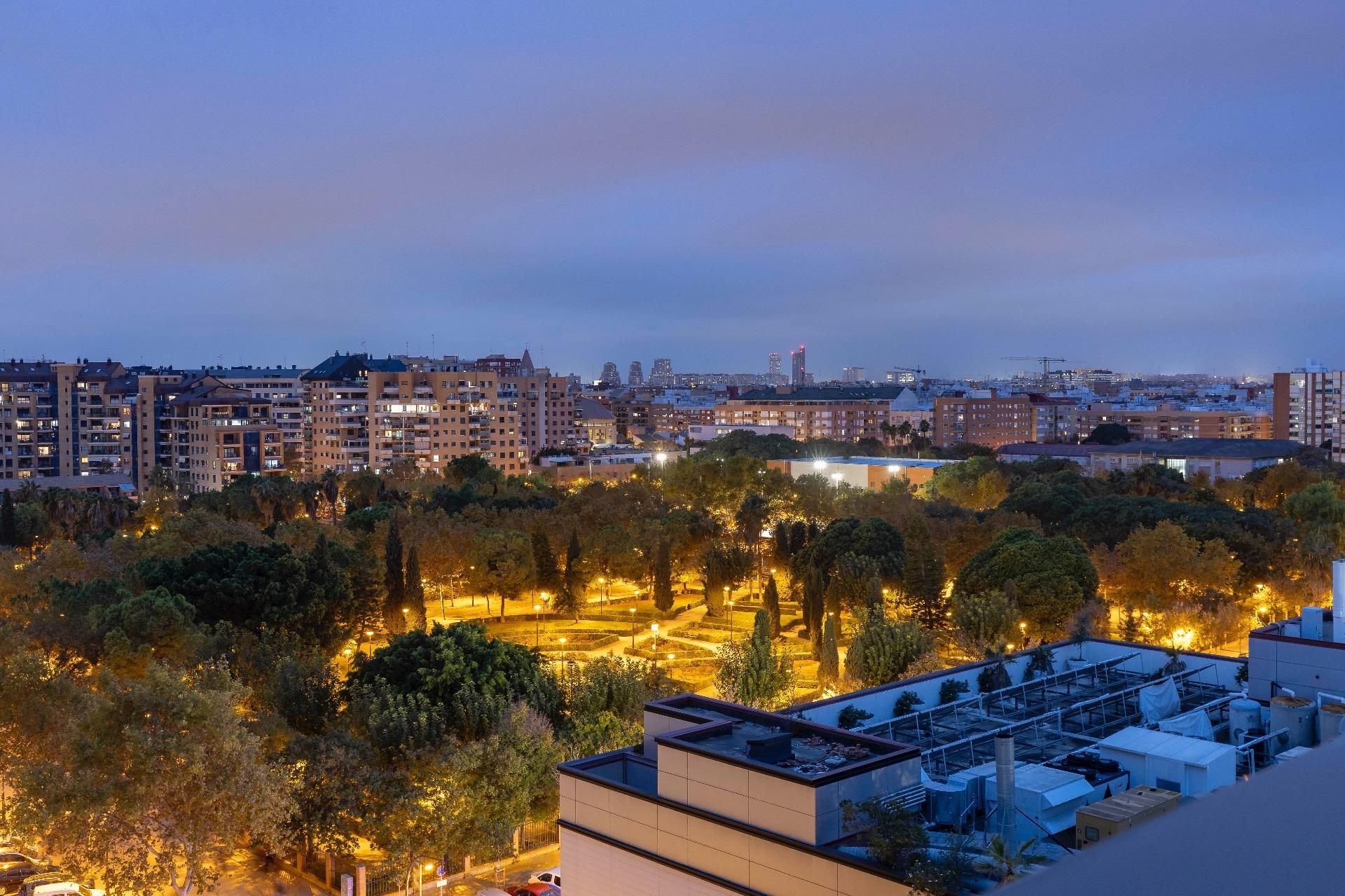 Bedroom of Attic for sale in  Valencia Capital  with Air Conditioner, Heating and Private garden