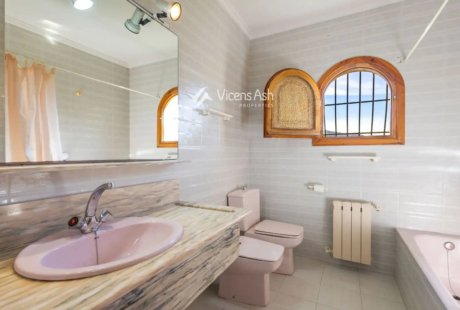 Bathroom of Houses for sale in Jávea / Xàbia  with Heating and Swimming Pool