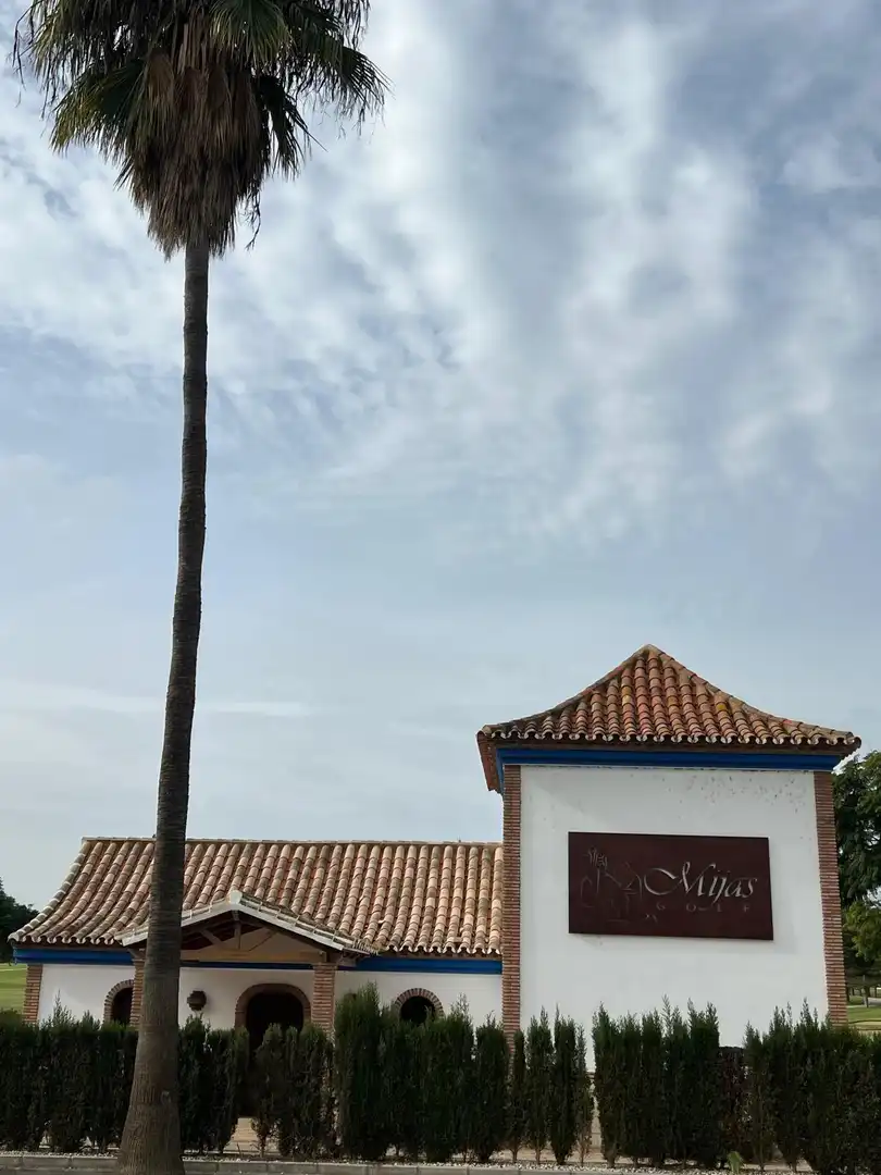 Vista exterior de Apartamento en venta en Mijas con Jardín privado, Terraza y Piscina comunitaria