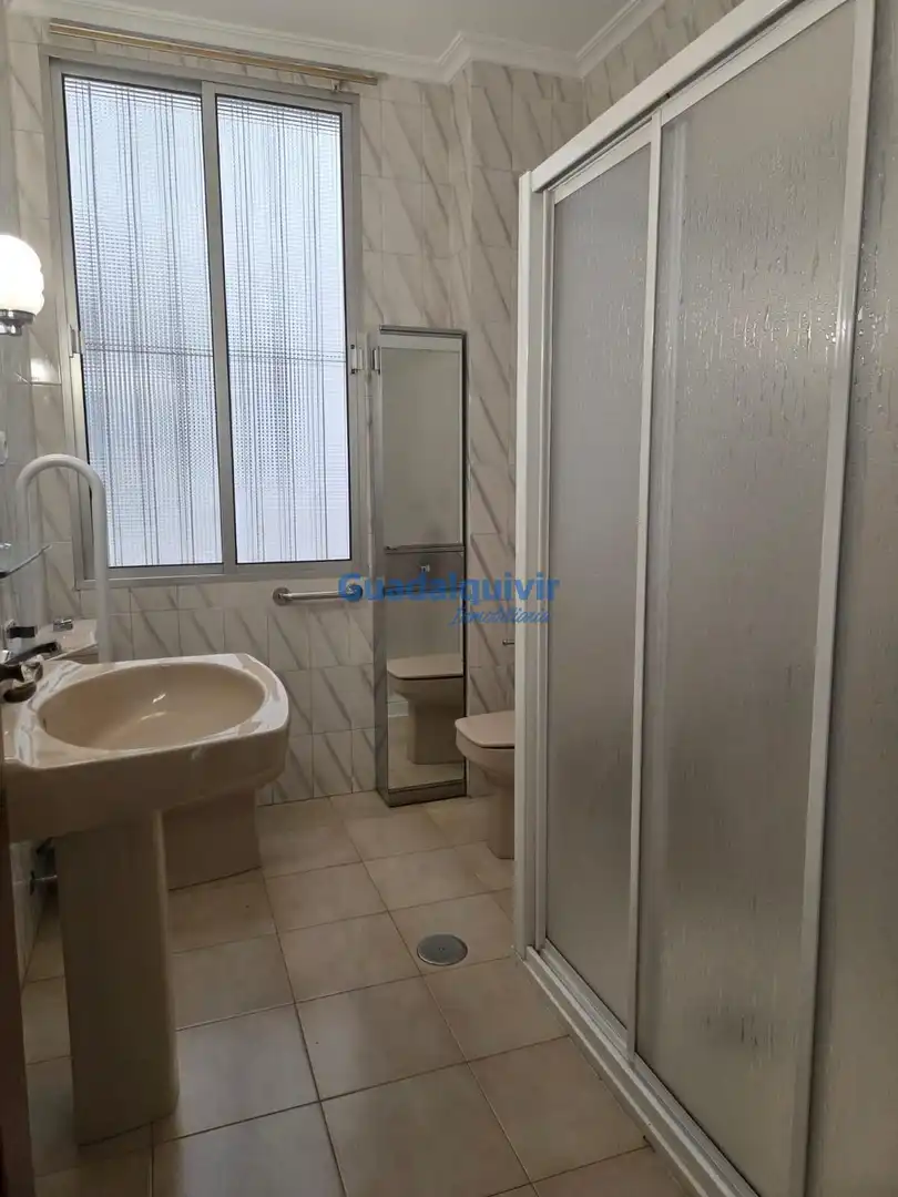 Wohnung zur Miete in EDUARDO DATO, La Buhaira