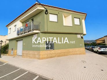 Casa a schiera con balcone in vendita a NOU D'OCTUBRE
