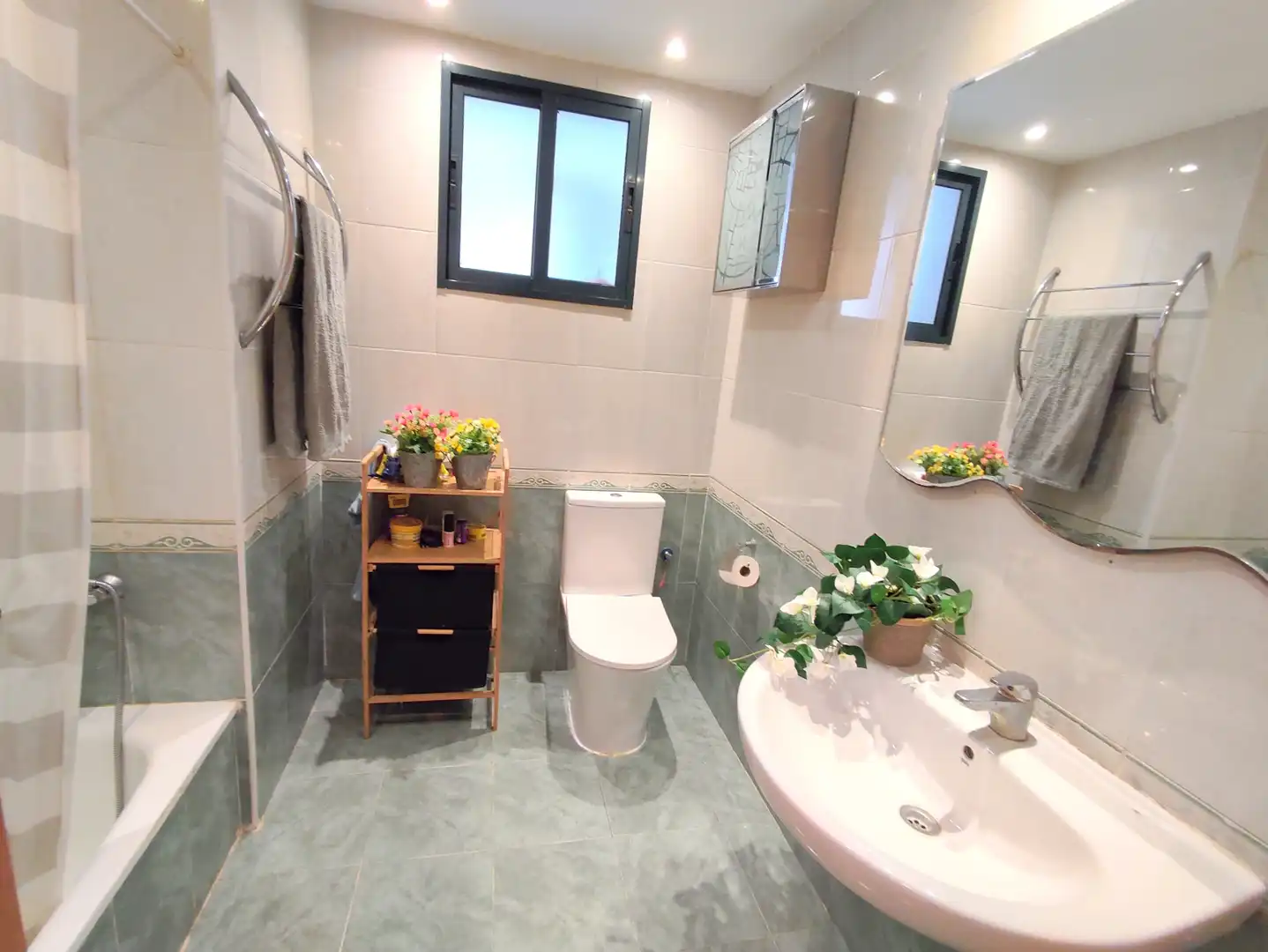 Bathroom of Flat for sale in Puçol  with Air Conditioner, Parquet flooring and Terrace