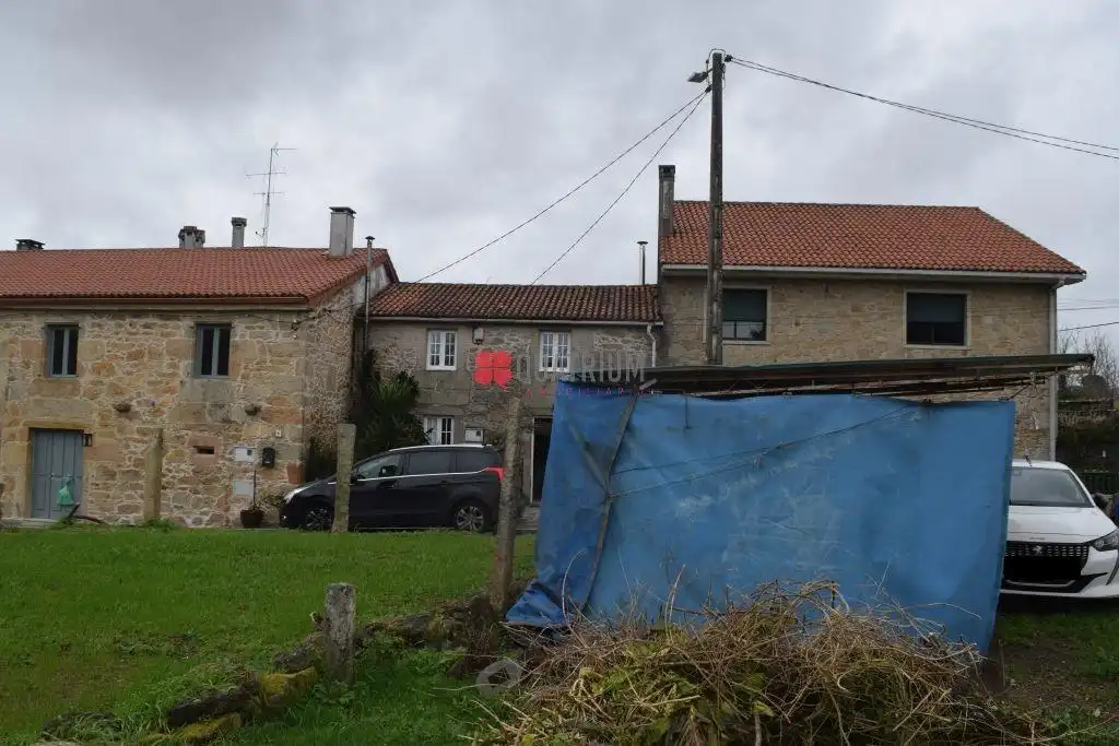 Casa o xalet en venda en Teo amb Jardí privat