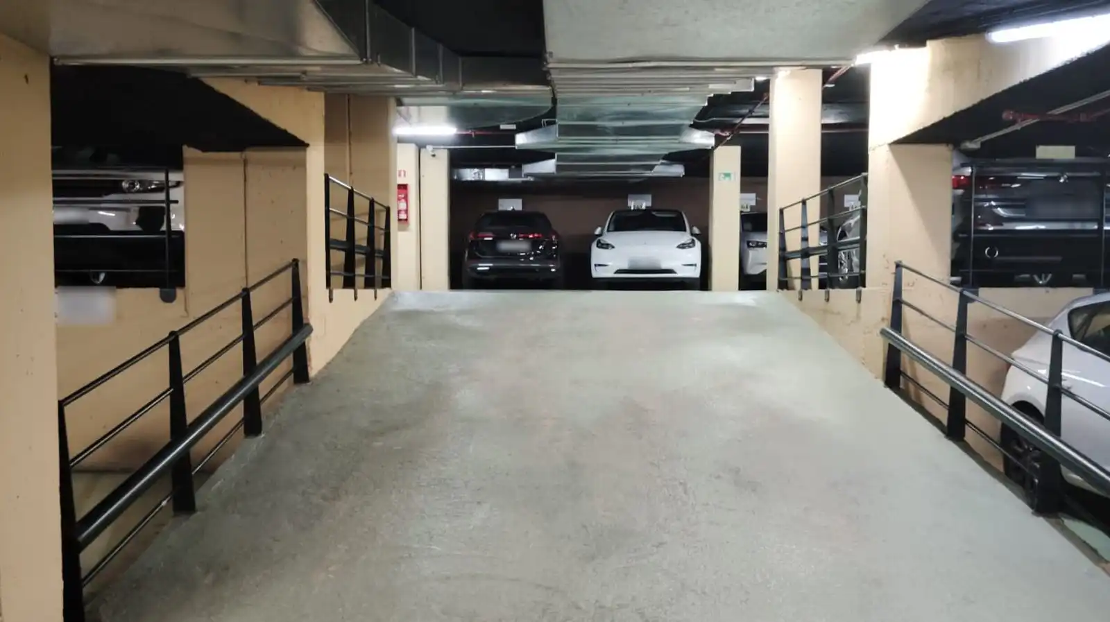 Parkplatz von Garage zur Miete in Barcelona