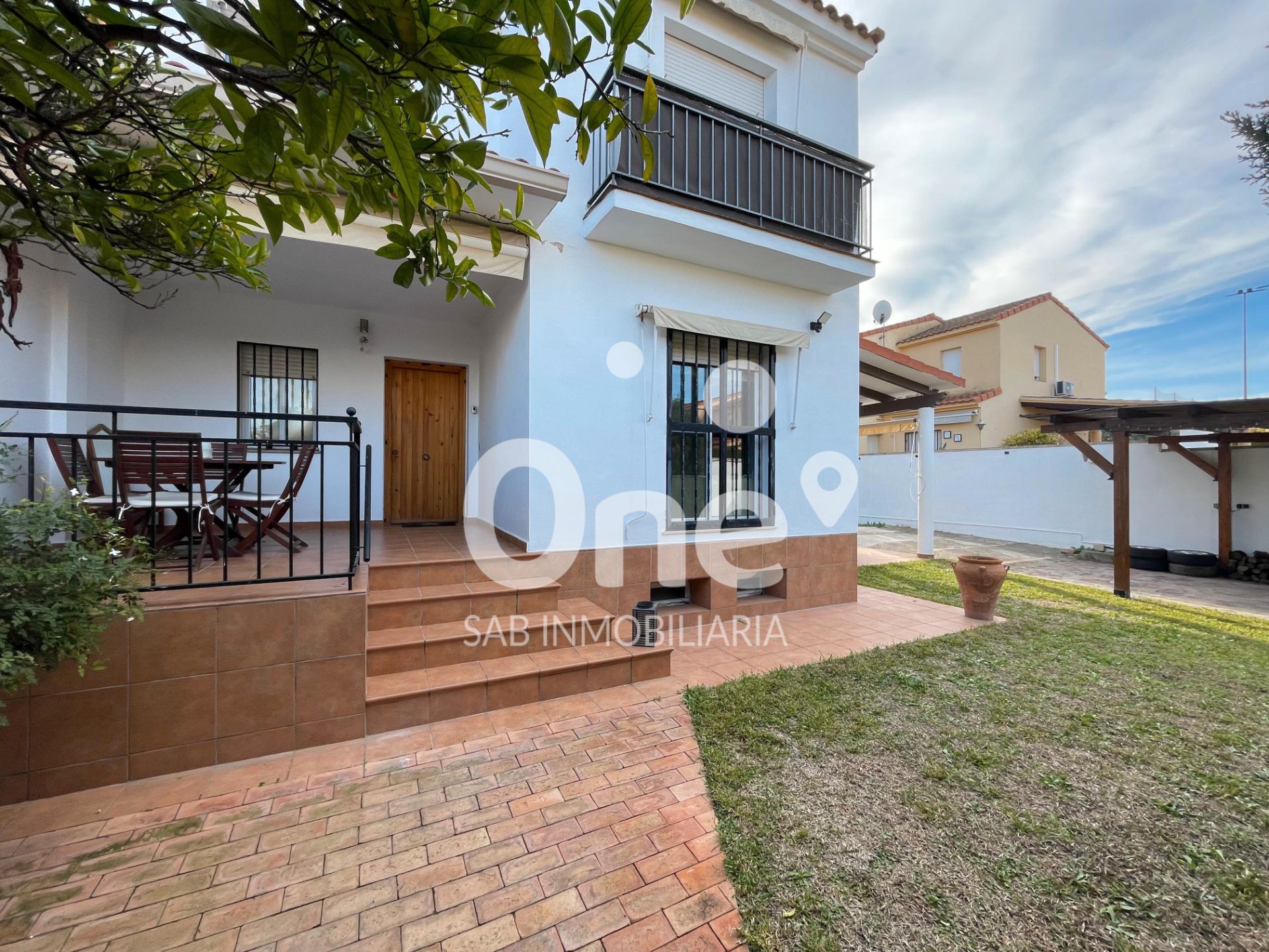 Jardí de Casa adosada en venda en La Pobla de Vallbona amb Calefacció, Jardí privat i Parquet
