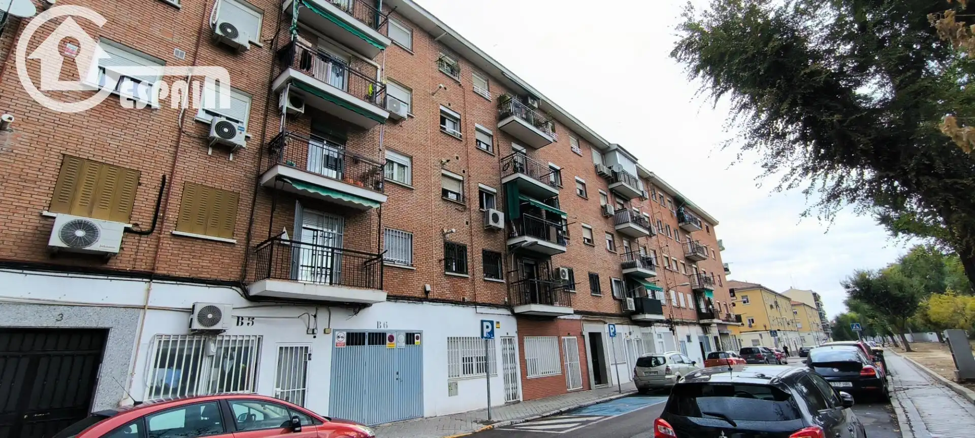 Vista exterior de Pis en venda en Villaverde