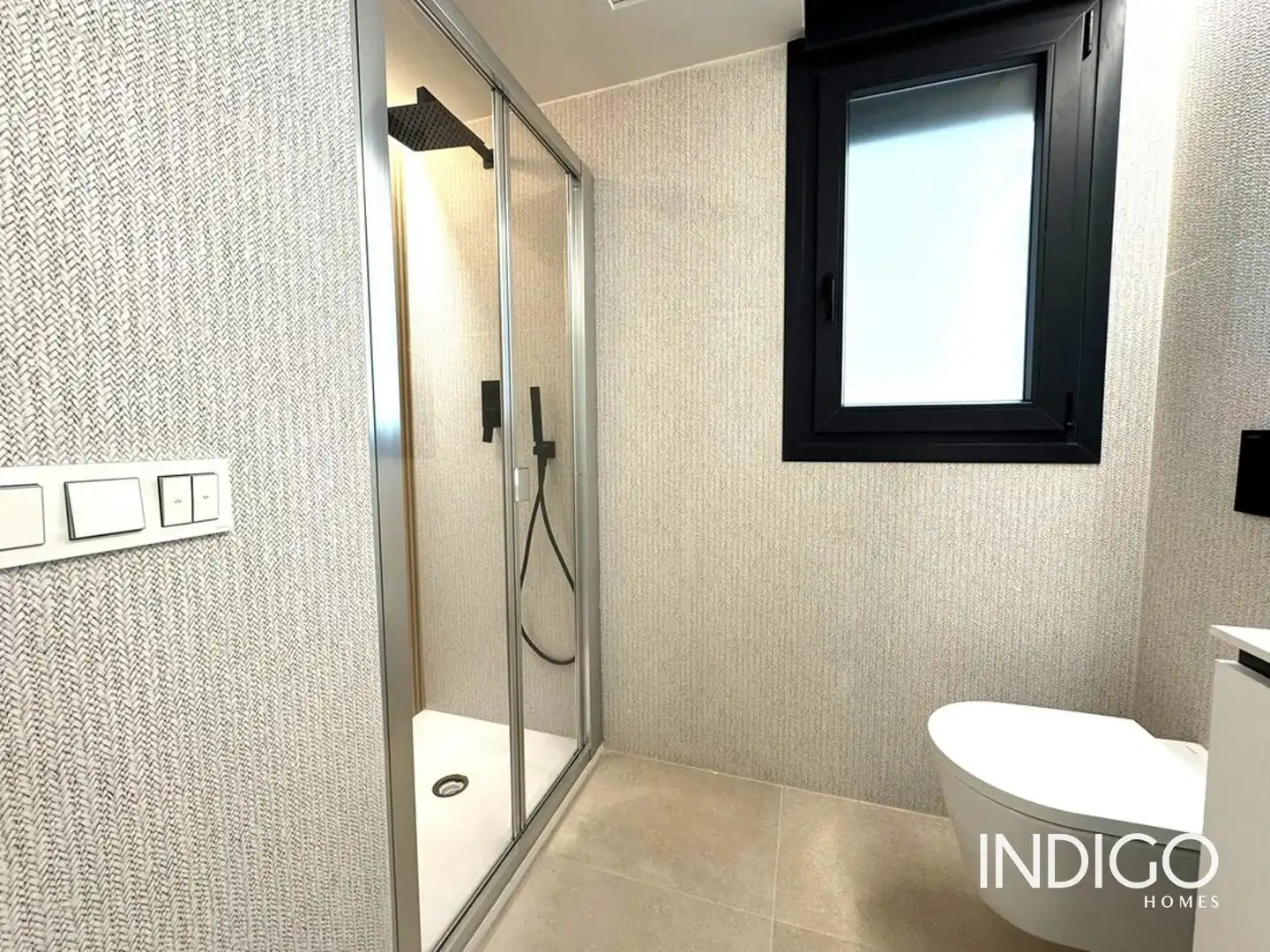Bathroom of Flat for sale in Dénia  with Air Conditioner, Heating and Terrace