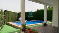 Exterior view of House or chalet for sale in Riba-roja de Túria  with Heating, Terrace and Storage room