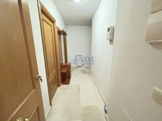 Àtic amb ascensor en venda a Valdepeñas, imagen 2