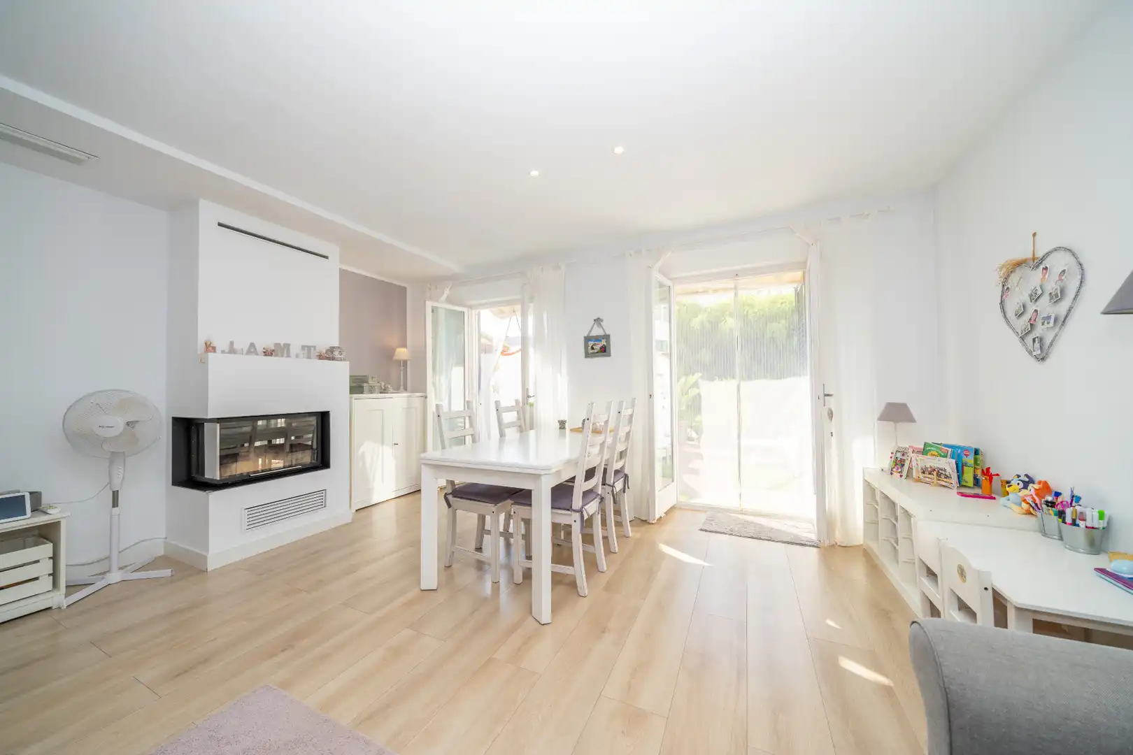 Comedor de Casa adosada en venta en Calella con Aire acondicionado, Calefacción y Parquet