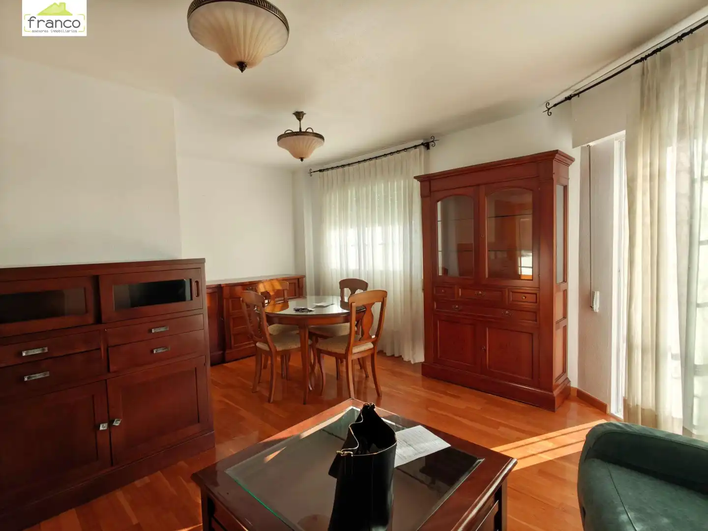Piso con terraza en alquiler en Sur, imagen 4
