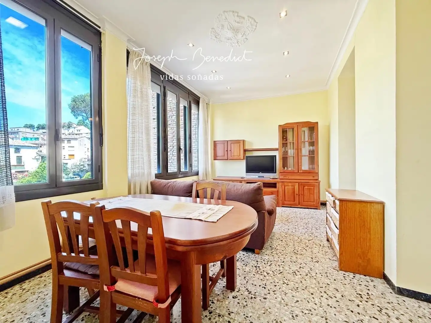 Sala d'estar de Casa o xalet en venda en Sant Quintí de Mediona amb Aire condicionat, Calefacció i Jardí privat