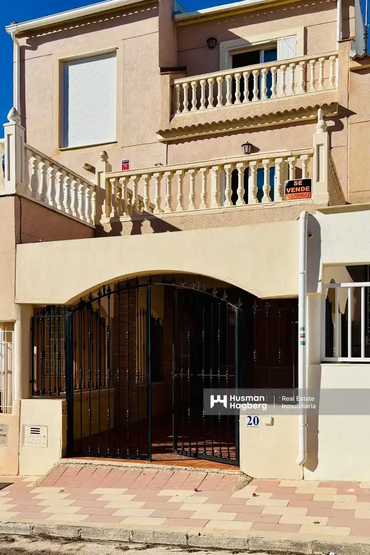 Adosado con terraza en venta en Orihuela Costa, imagen 2
