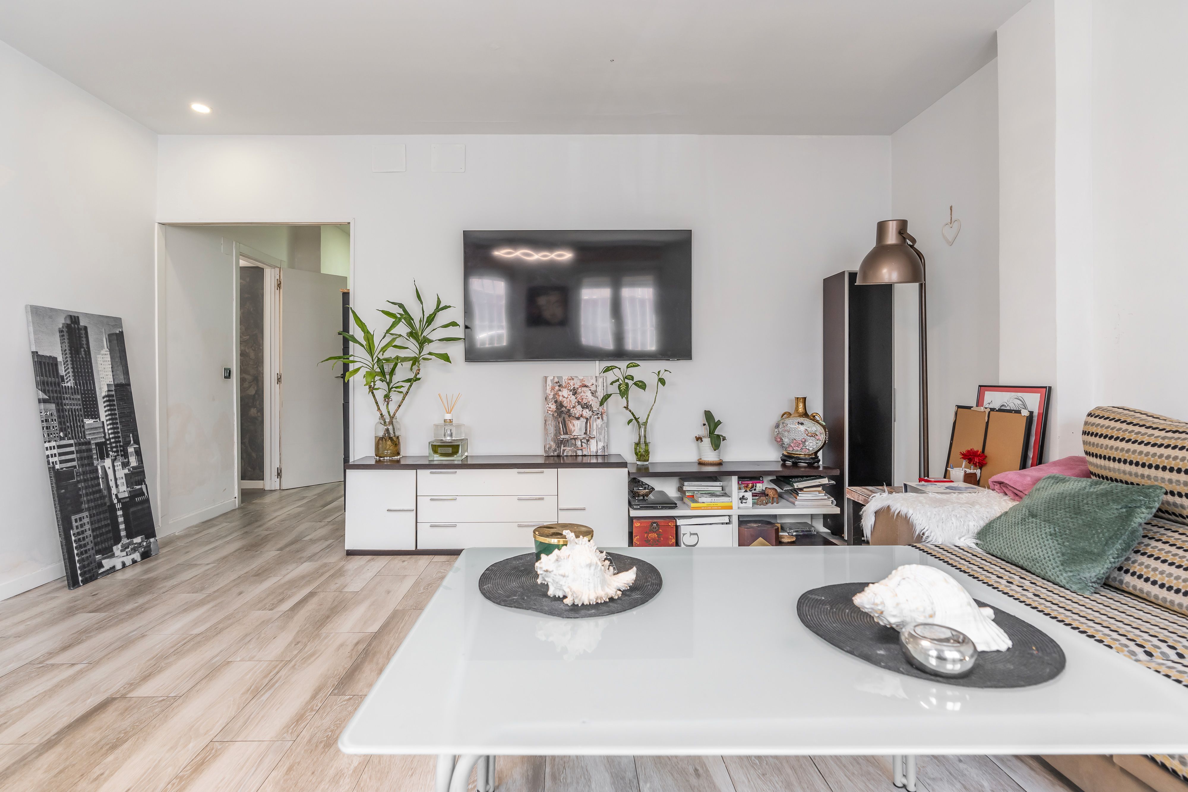 Living room of Flat for sale in  Madrid Capital  with Heating