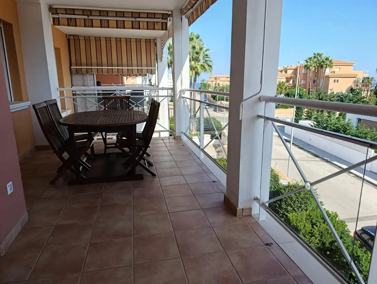 Terraza de Apartamento de alquiler en Dénia con Aire acondicionado, Calefacción y Jardín privado