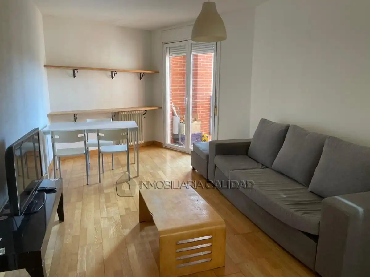 Living room of Flat for rent in Burgos  with Heating and Furnished