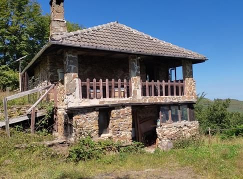 Finca rústica en venda a Aller