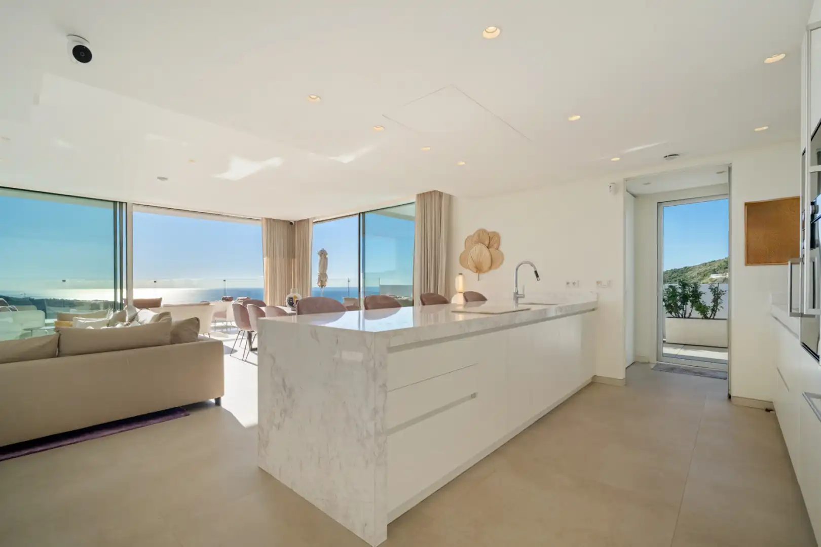 Cocina de Ático en venta en Marbella con Aire acondicionado, Terraza y Trastero